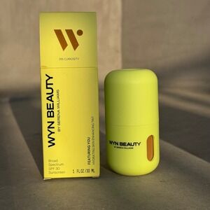 WYN BEAUTY 315 Curiosity Skin Enhancing Tint Broad‎ Spectrum SPF 30 Hydrating